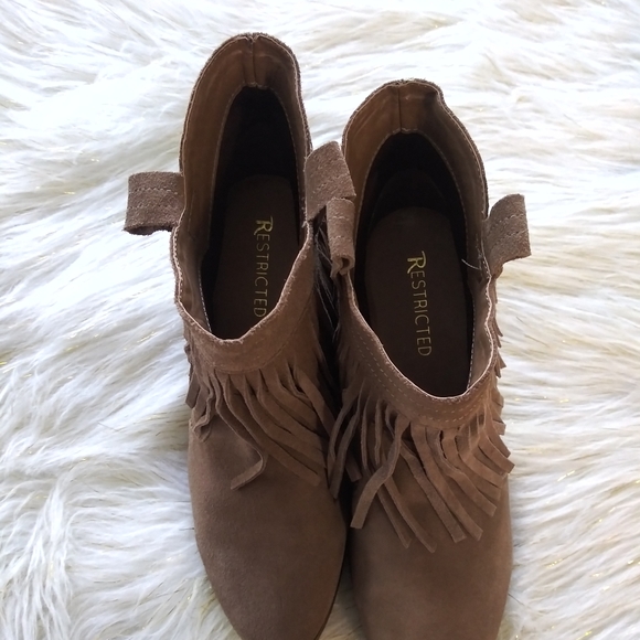 Ladies boots - Picture 2 of 3